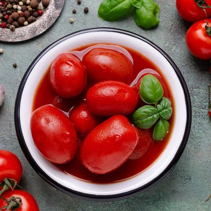 Помидоры в томатном соке