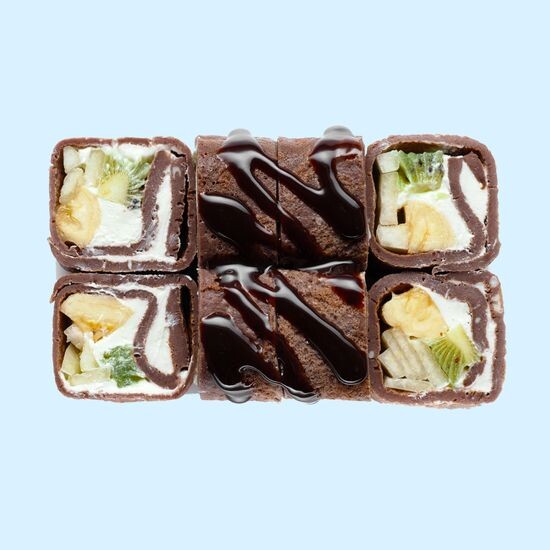 Сладкий шоколадный ролл